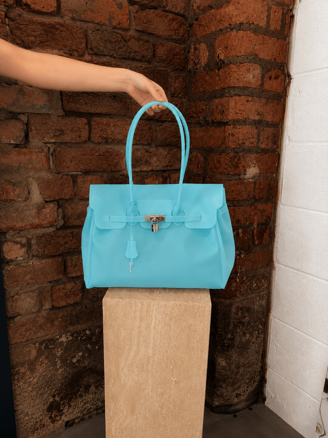 The Jelly Firkin | Tiffany The Jelly Firkin | Waterproof TPU Jelly tote bag | Pink Jelly Club